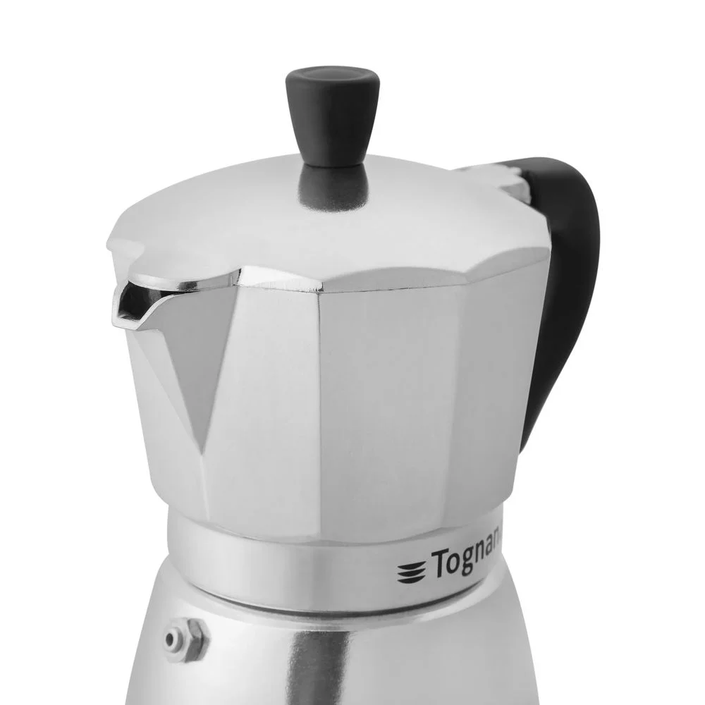 Cafeteira italiana Tognana sendo usada no fogão a gás